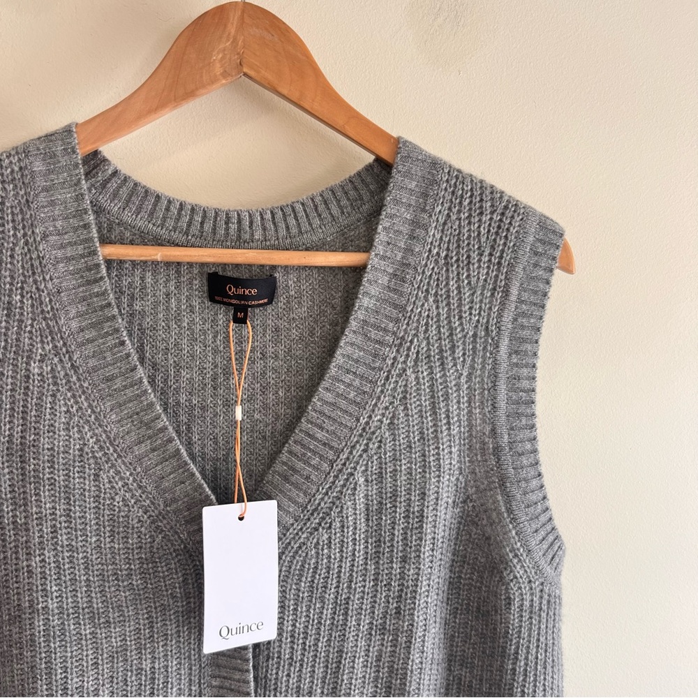 Quince Gray Ribbed V-Neck Button Front Sleeveless Cardigan - Picture 2 of 6